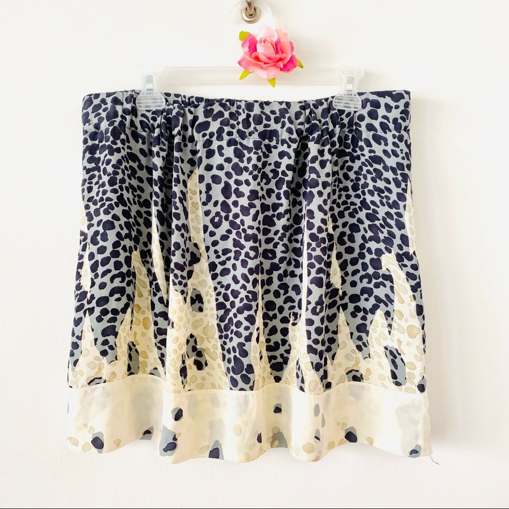 🌈CAbi FLARE PRINTED SKIRT SZ XL